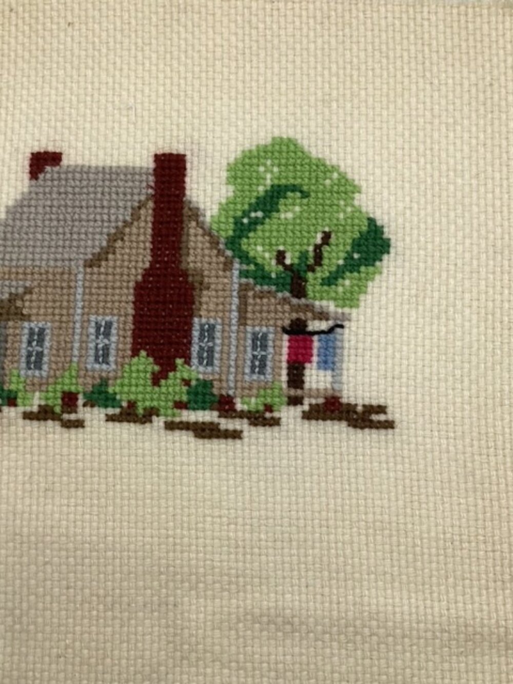 Handmade Vintage‎ Needlework Cabin/House Scene 12"x10.5" - Picture 2 of 3
